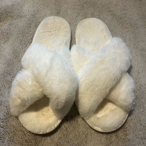 Women's White Furry Slippers